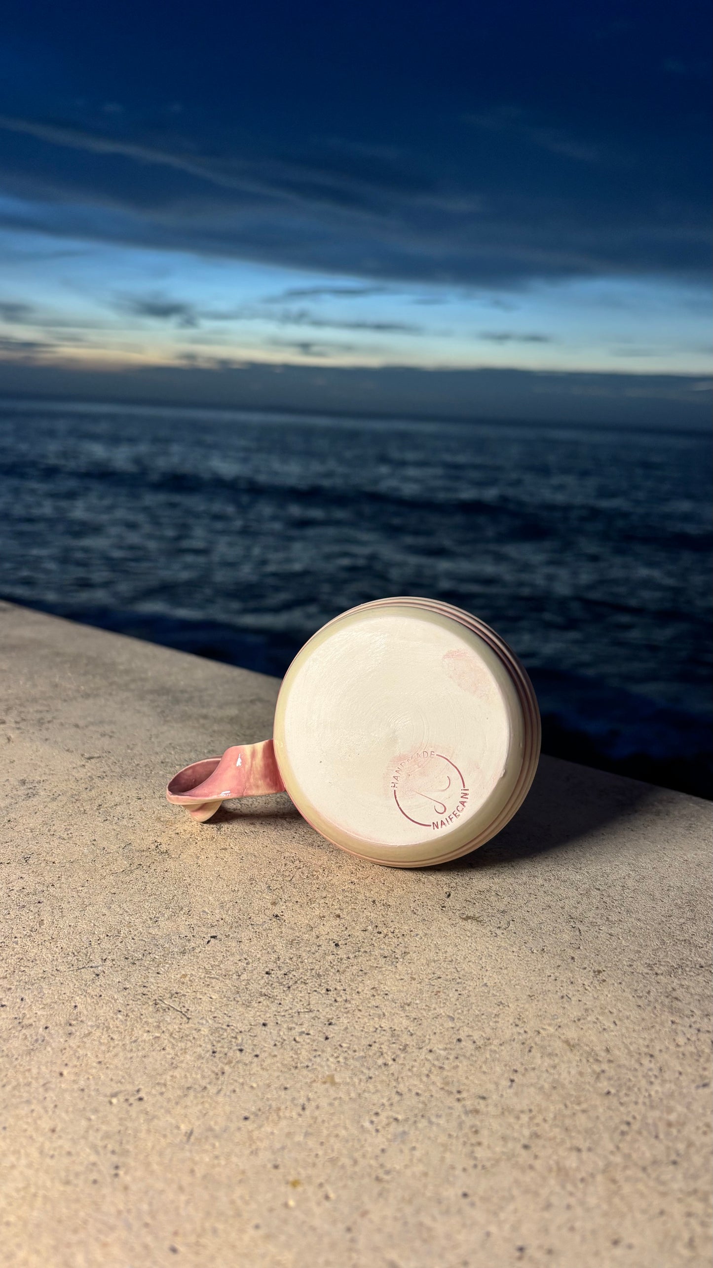Spiral pink mug
